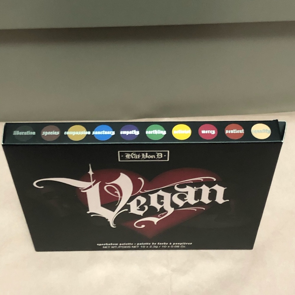 Kat Von D Vegan Love eyeshadow palette brand new - Picture 3 of 4